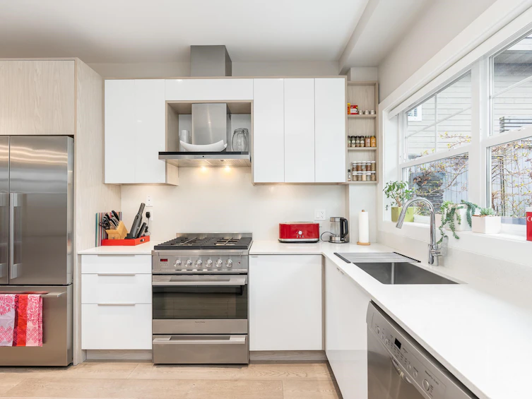 212 W 5th Street, North Vancouver, BC, V7M 1K1 - 10