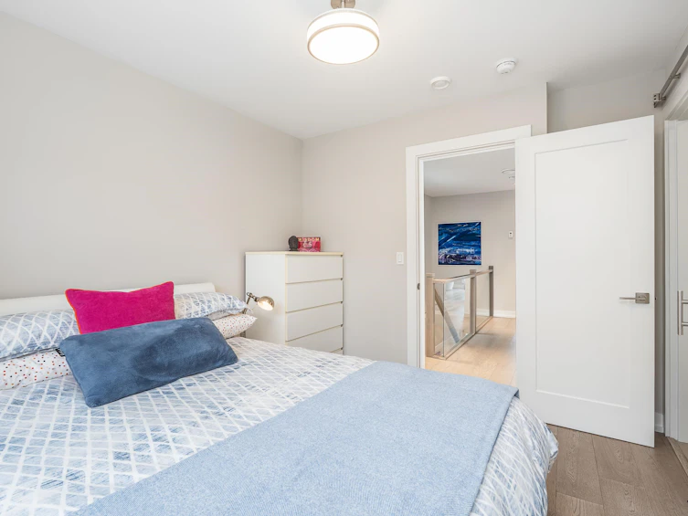 212 W 5th Street, North Vancouver, BC, V7M 1K1 - 19