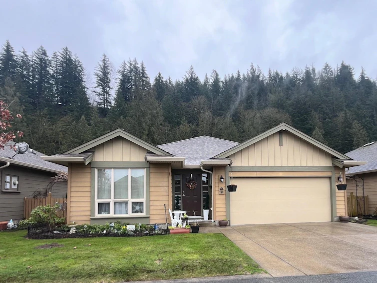 100-46000 Thomas Road, Chilliwack, BC, V2R 5W6