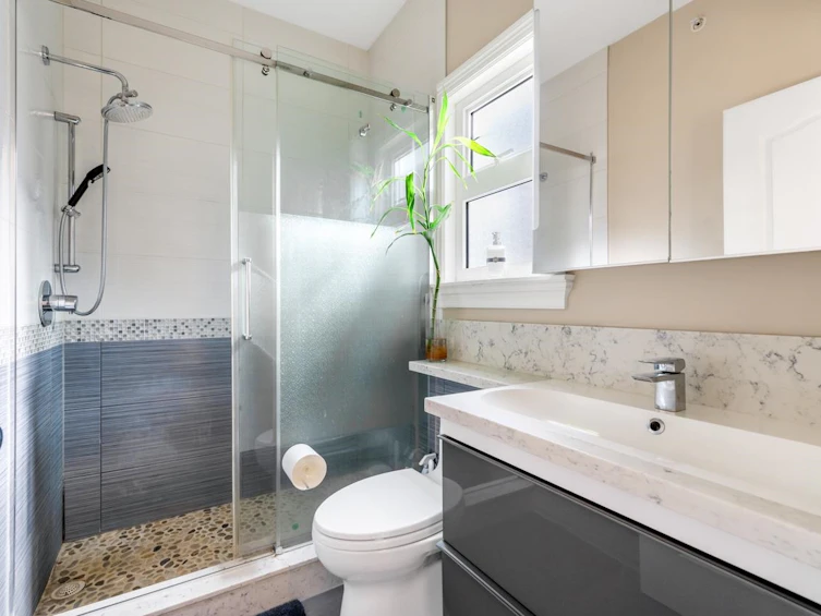 87 W 46th Avenue, Vancouver, BC, V5Y 2W8 - 16