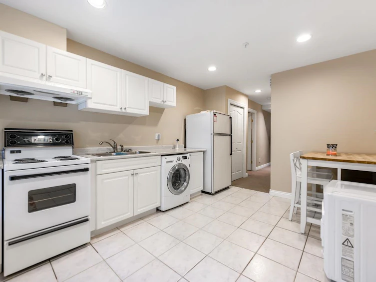 87 W 46th Avenue, Vancouver, BC, V5Y 2W8 - 26