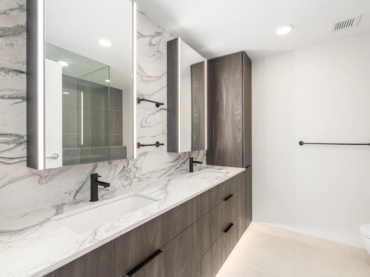 202-3590 W 39 Avenue, Vancouver, BC, V6B 3A4 - 16