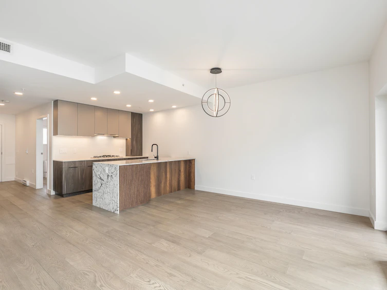 202-3590 W 39 Avenue, Vancouver, BC, V6B 3A4 - 7