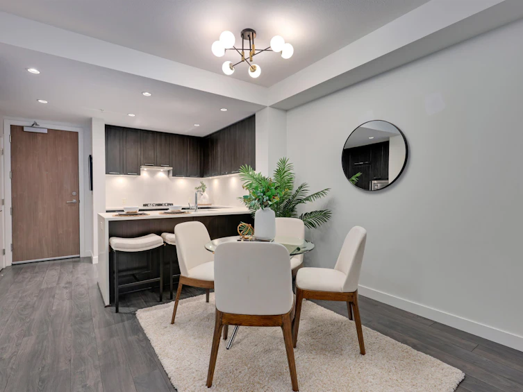 108-6677 Cambie Street, Vancouver, BC, V6P 0E6 - 6