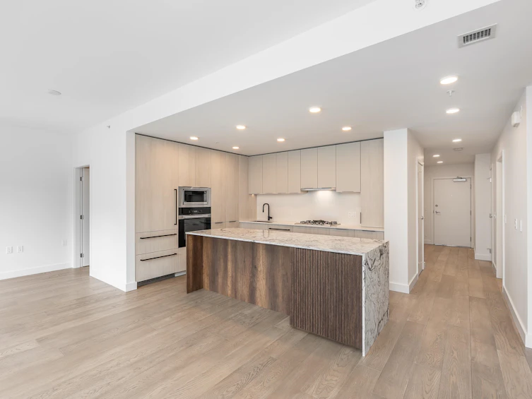 205-3590 W 39 Avenue, Vancouver, BC, V6B 3A4 - 11