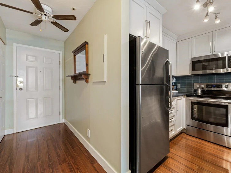 202-1623 E 2nd Avenue, Vancouver, BC, V5N 1E1 - 16