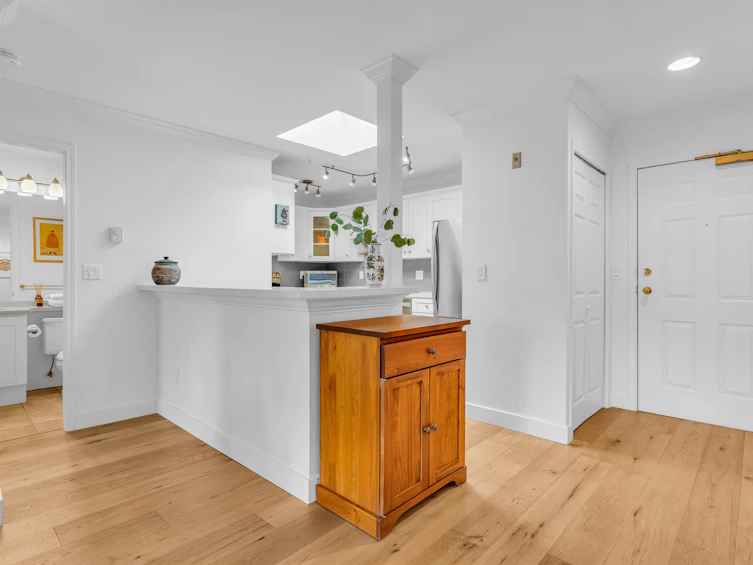 409-128 W 8th Street, North Vancouver, BC, V7M 3M1 - 7