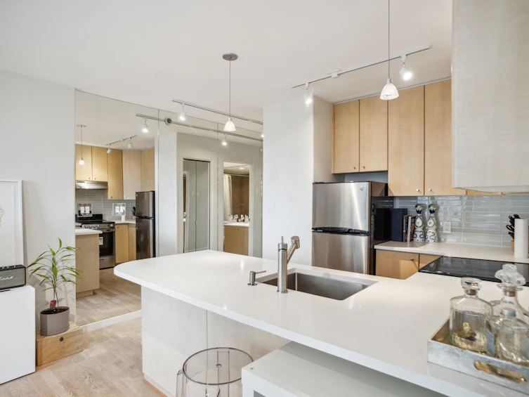 705-819 Hamilton Street, Vancouver, BC, V6M 6M2 - 6