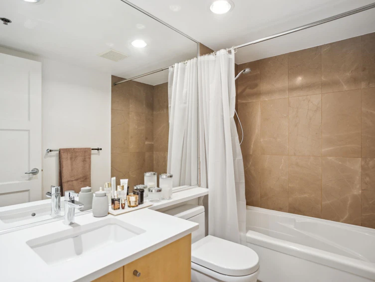 705-819 Hamilton Street, Vancouver, BC, V6M 6M2 - 17