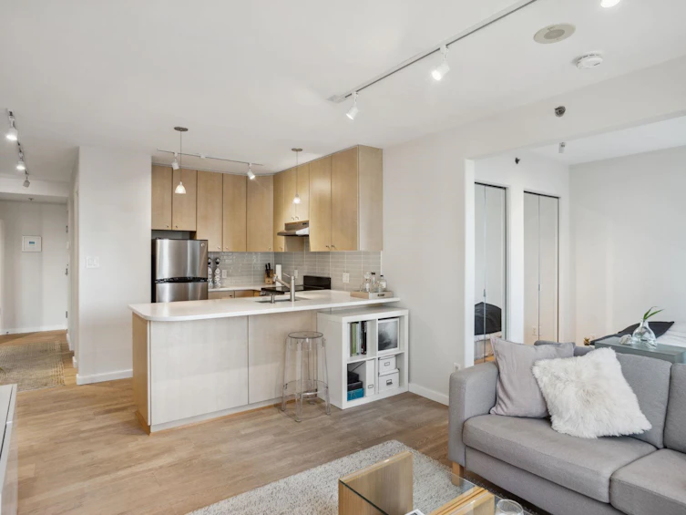 705-819 Hamilton Street, Vancouver, BC, V6M 6M2 - 11