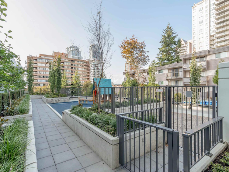 803-555 Sydney Avenue, Coquitlam, BC, V3K 0G5 - 13