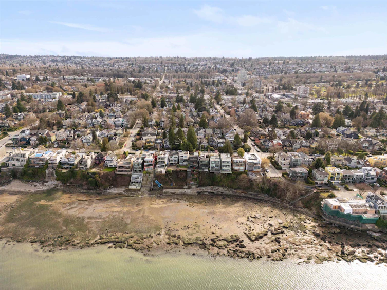 3542 Point Grey Road, Vancouver, BC, V6R 1A8 - 10