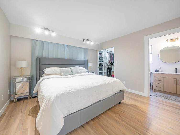 2131 Fraserview Drive, Vancouver, BC, V5P 2N2 - 16