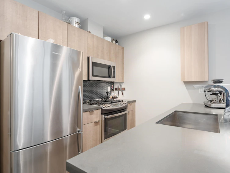 905-1788 Ontario Street, Vancouver, BC, V5T 0G3 - 8