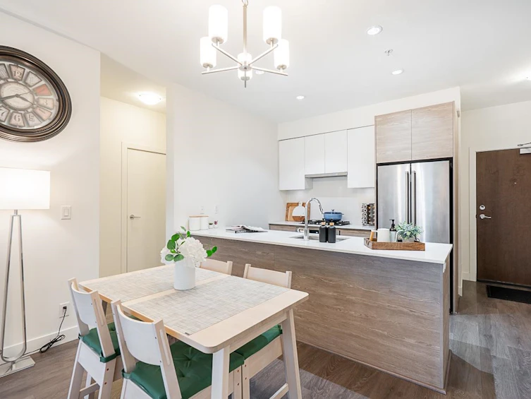 304-4468 Dawson Street, Burnaby, BC, V5C 0J9 - 5