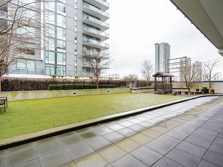 304-4468 Dawson Street, Burnaby, BC, V5C 0J9 - 30