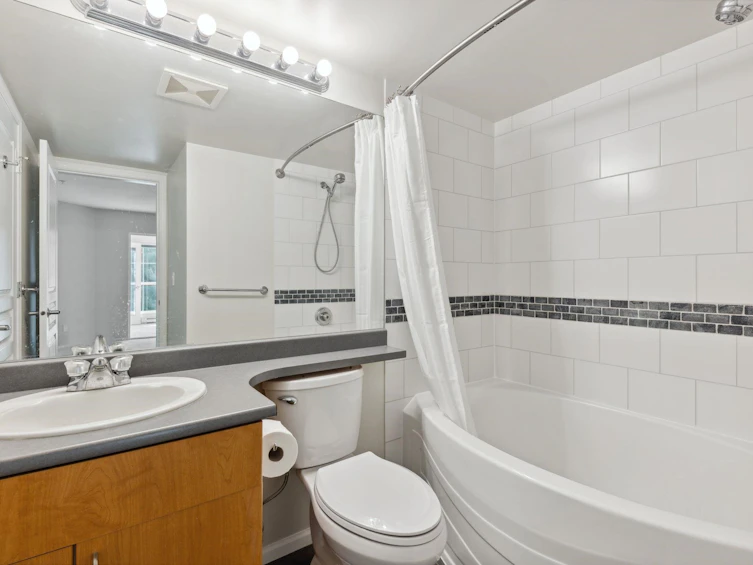 262-1100 E 29th Street, North Vancouver, BC, V7K 3E4 - 29