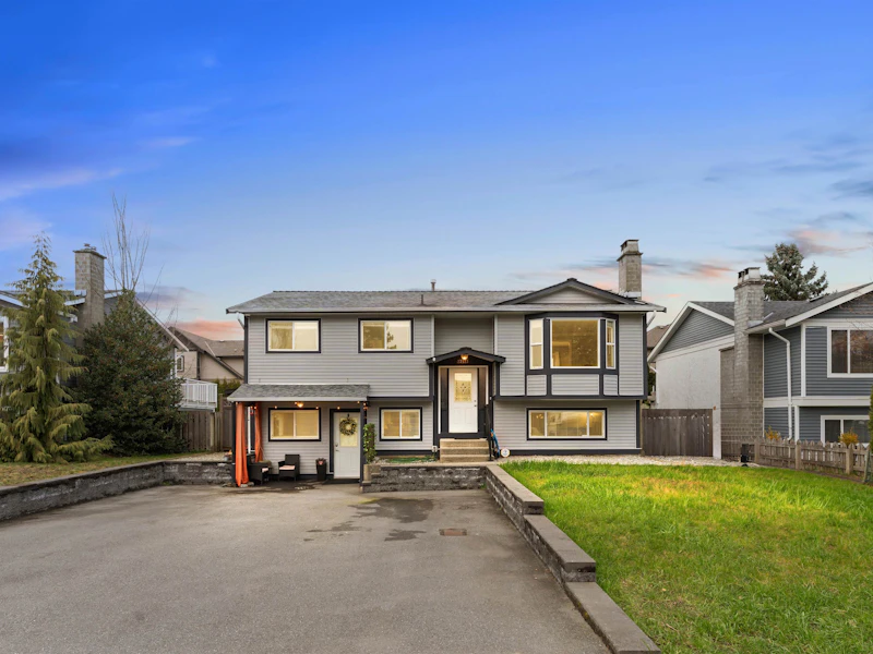 27123 34a Avenue, Langley BC V4W 3H3