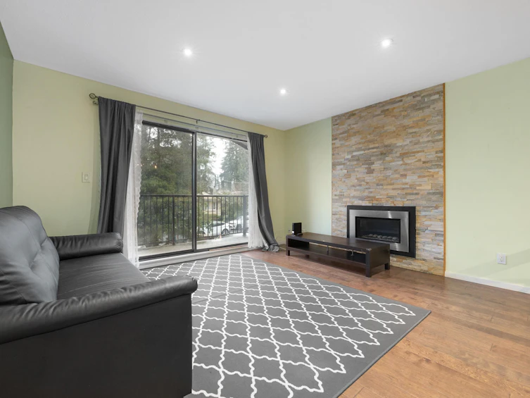 1852 Tatlow Avenue, North Vancouver, BC, V7P 3A3 - 2