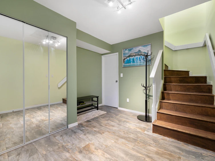 1852 Tatlow Avenue, North Vancouver, BC, V7P 3A3 - 26