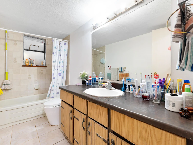 1852 Tatlow Avenue, North Vancouver, BC, V7P 3A3 - 24