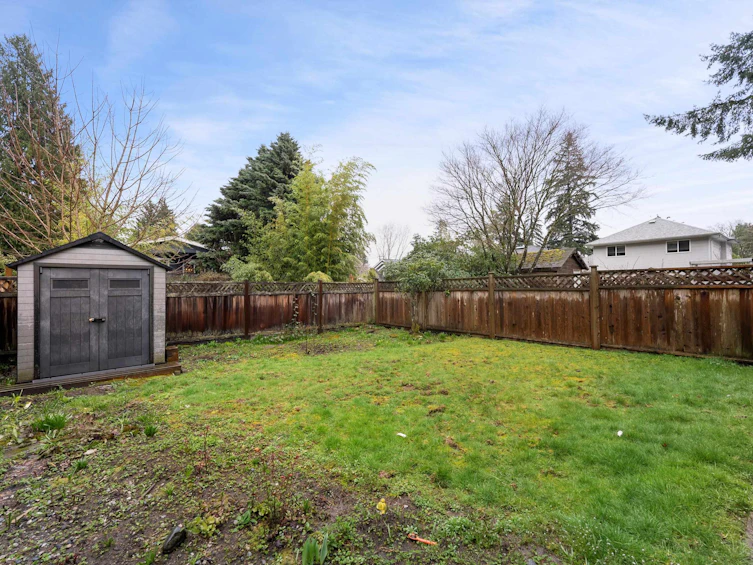 1852 Tatlow Avenue, North Vancouver, BC, V7P 3A3 - 37