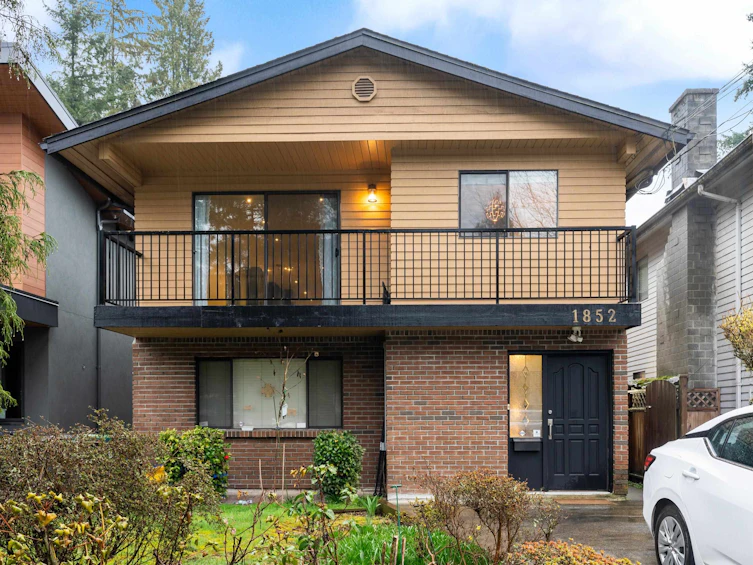 1852 Tatlow Avenue, North Vancouver, BC, V7P 3A3 - 31