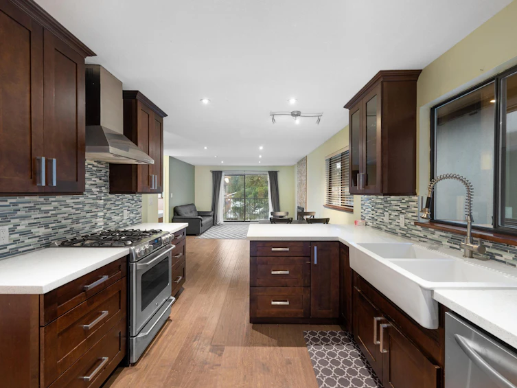 1852 Tatlow Avenue, North Vancouver, BC, V7P 3A3 - 8