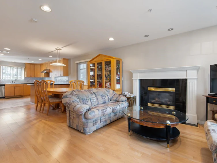 2078 Waverley Avenue, Vancouver, BC, V5P 1R5 - 5