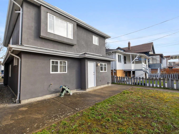 2078 Waverley Avenue, Vancouver, BC, V5P 1R5 - 30