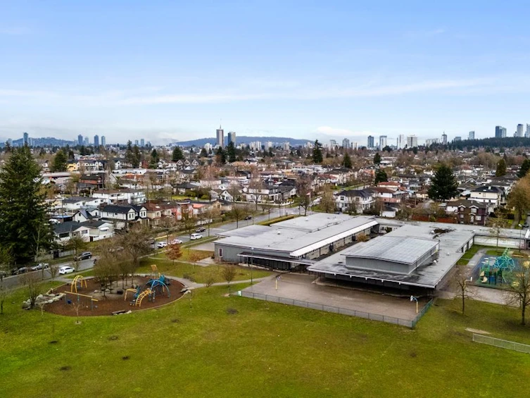 2078 Waverley Avenue, Vancouver, BC, V5P 1R5 - 31