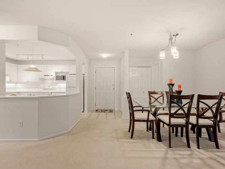110-5556 201a Street, Langley, BC, V3A 8K5 - 5