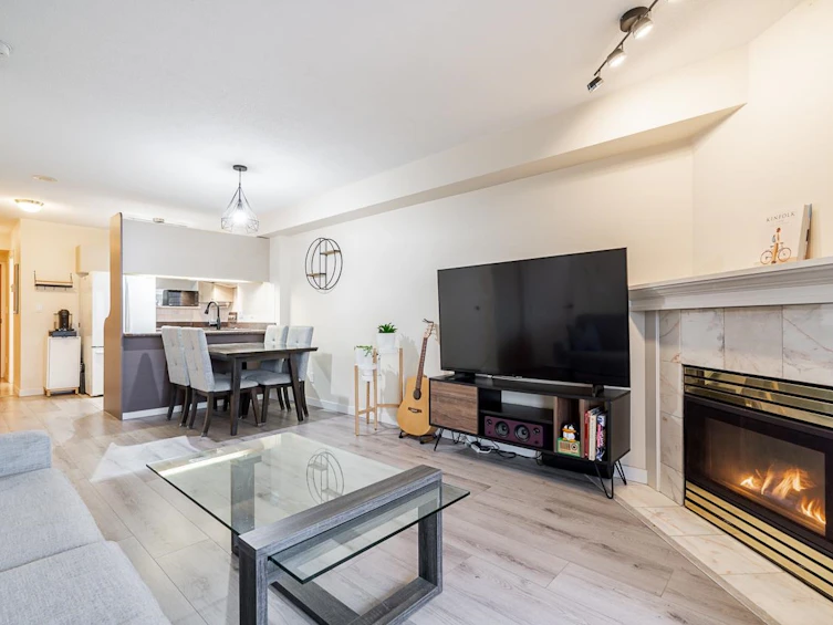 1007-6611 Cooney Road, Richmond, BC, V6Y 4C5 - 5