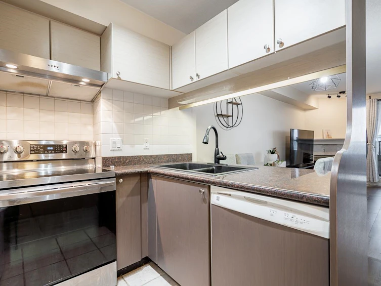 1007-6611 Cooney Road, Richmond, BC, V6Y 4C5 - 15