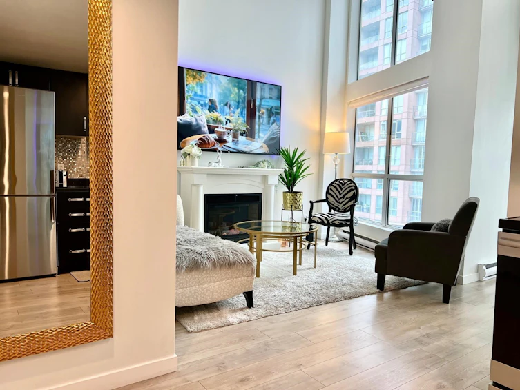 811-933 Seymour Street, Vancouver, BC, V6B 6L6
