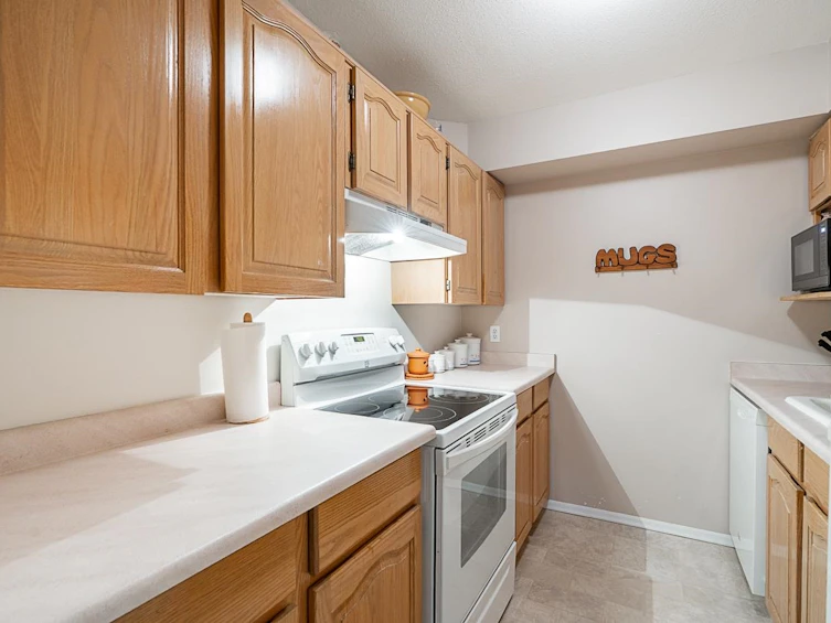 101-1154 Westwood Street, Coquitlam, BC, V3B 7J1 - 6
