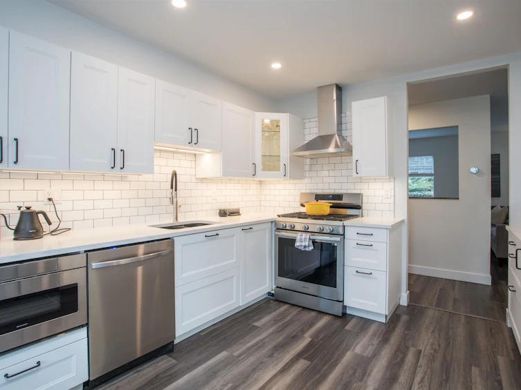 13-1140 Falcon Drive, Coquitlam, BC, V3E 2J6 - 8