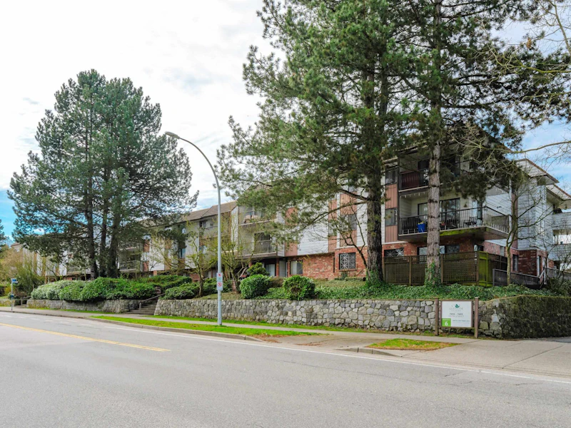 206 - 7473 140th Street, Surrey BC V3W 6G5