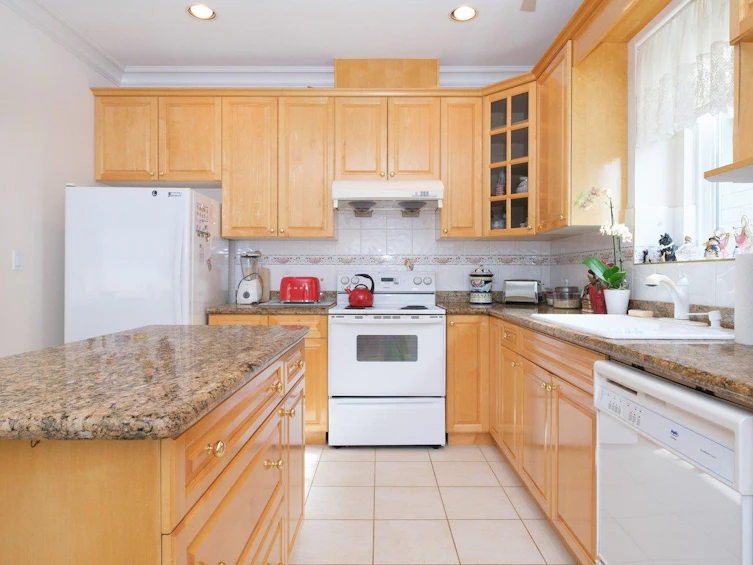 7541 Osler Street, Vancouver, BC, V6P 4C8 - 13