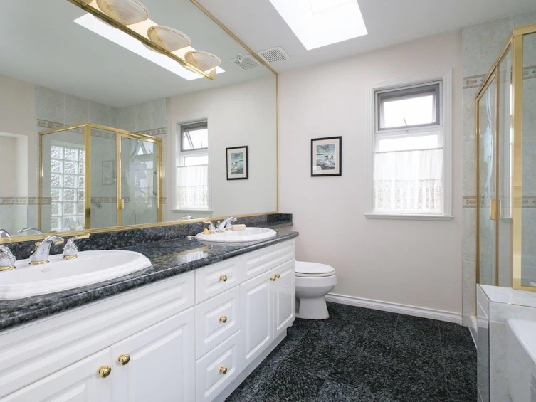 7541 Osler Street, Vancouver, BC, V6P 4C8 - 19