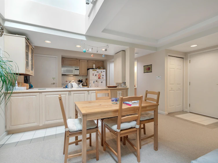 1939 W 12th Avenue, Vancouver, BC, V6J 2G1 - 7