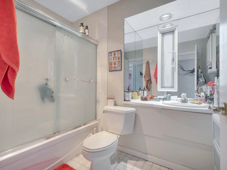 1939 W 12th Avenue, Vancouver, BC, V6J 2G1 - 18