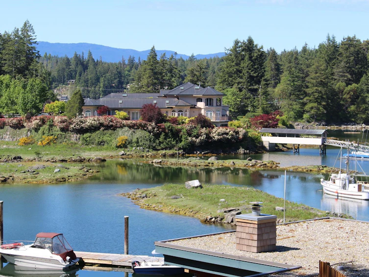 18B-12849 Lagoon Road, Pender Harbour Egmont, BC, V0N 2H1