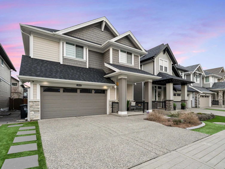 20445 77a Avenue, Langley, BC, V2Y 4K3 - 2