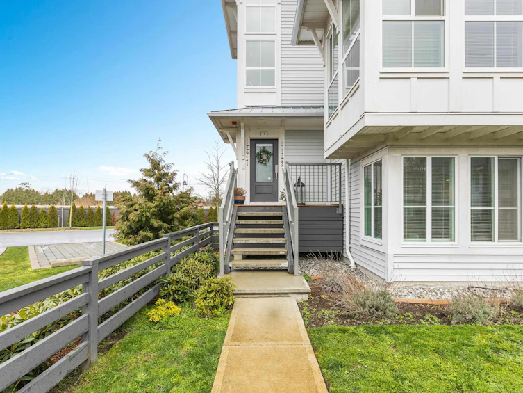 1-4726 Orca Way, Delta, BC, V4M 0E7 - 4