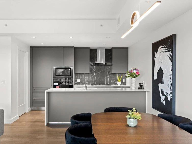 304-717 W 17th Avenue, Vancouver, BC, V5Z 1V1