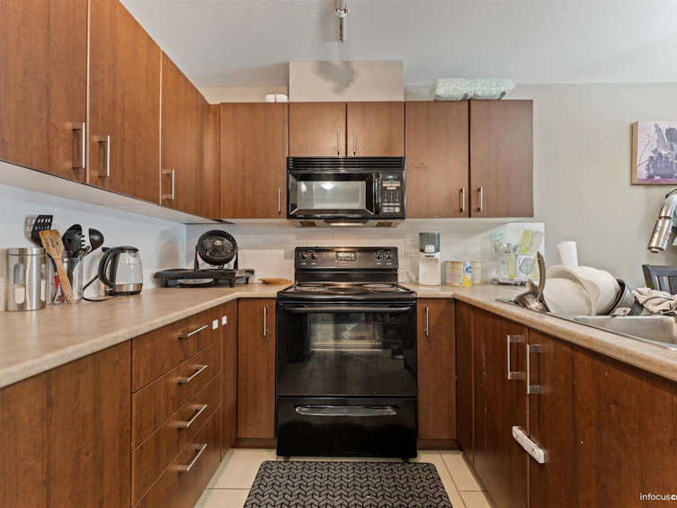 403-45567 Yale Road, Chilliwack, BC, V2P 0B2 - 3