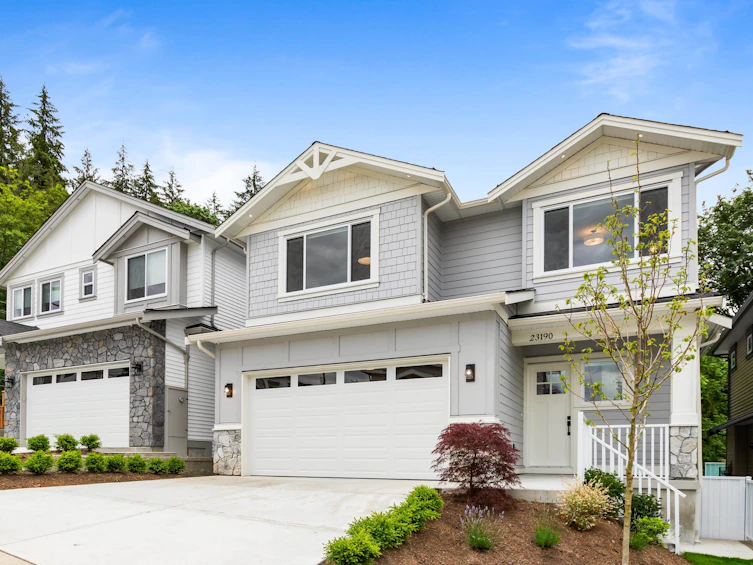 23190 136 Avenue, Maple Ridge, BC, V4R 2R5 - 2