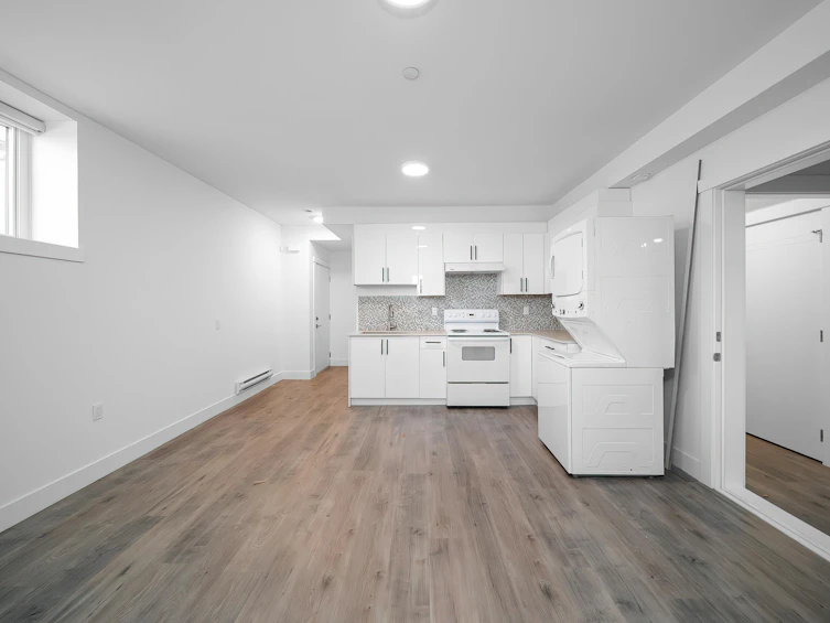7033 NE Inverness Street, Vancouver, BC, V5X 1L9 - 32