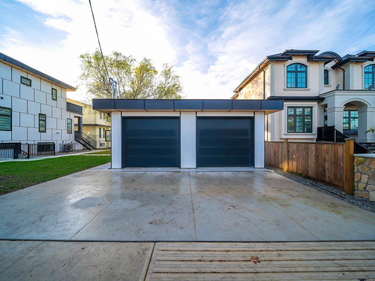 7033 NE Inverness Street, Vancouver, BC, V5X 1L9 - 8